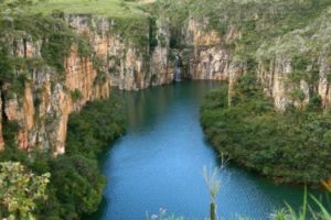 lago-de-furnas-canyons-8